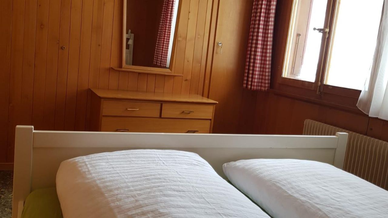Schlafzimmer mit Doppelbett Schlafzimmer mit Doppelbett
